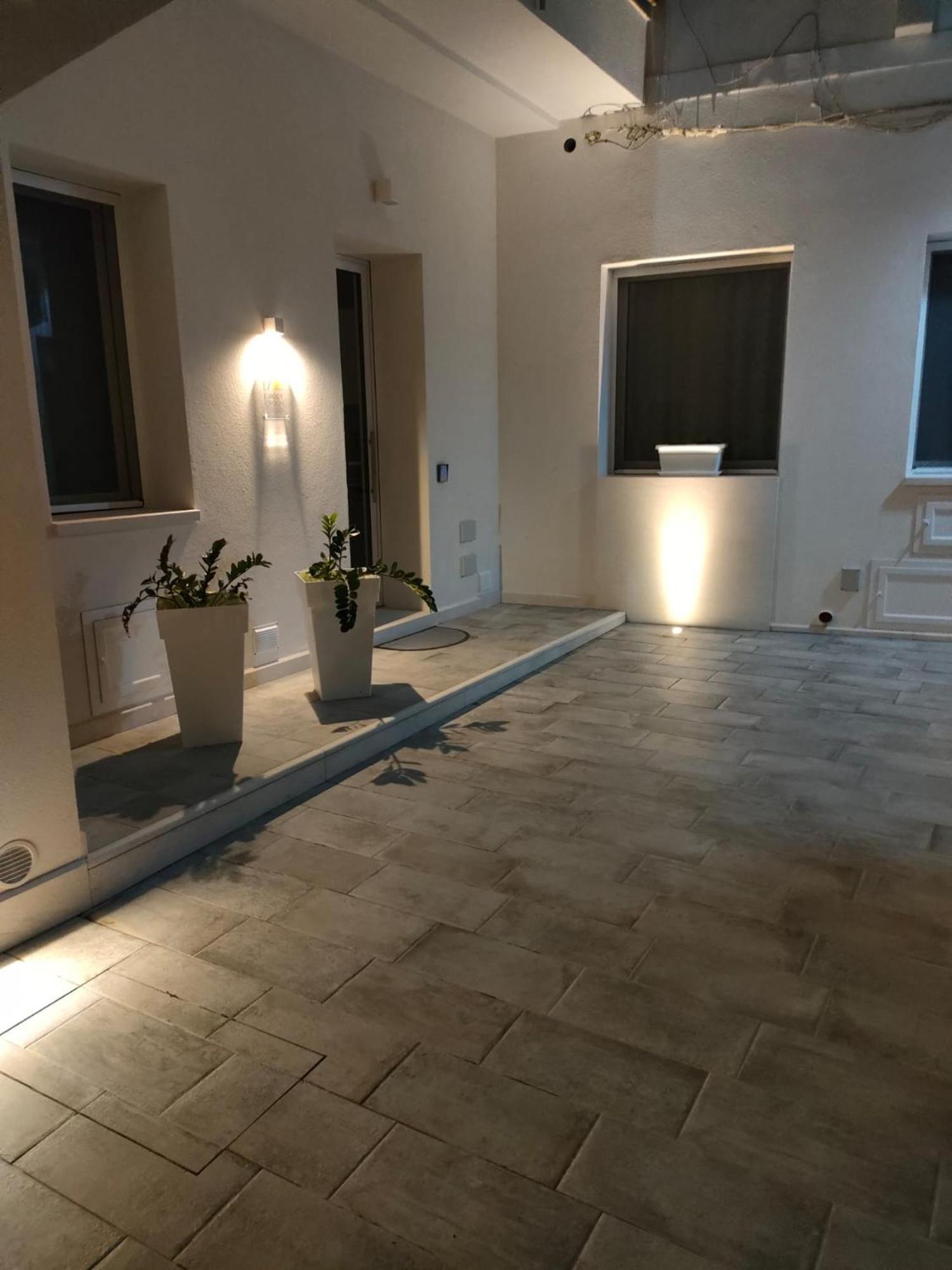 Rosy Room Design Marsala Ngoại thất bức ảnh