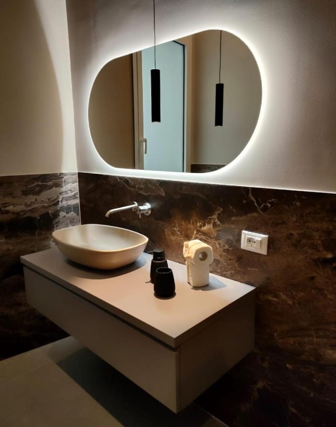 Rosy Room Design Marsala Ngoại thất bức ảnh